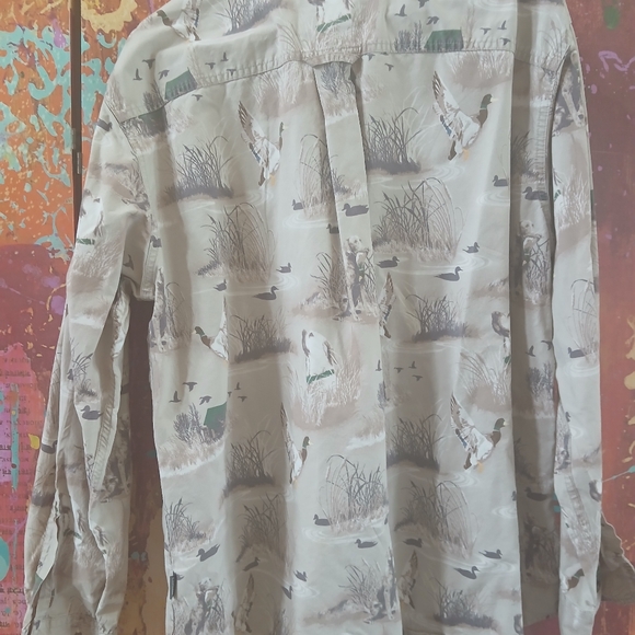 Cabela's Beige Wildlife Print Shirt - Picture 3 of 3